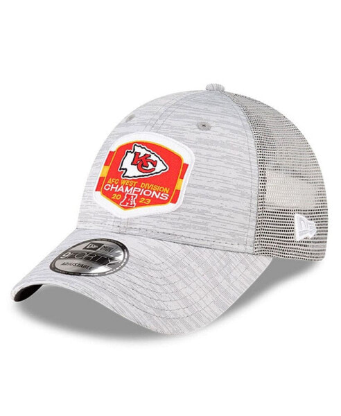 Men's Heather Gray Kansas City Chiefs 2023 AFC West Division Champions Locker Room Trophy Collection Trucker 9FORTY Adjustable Hat