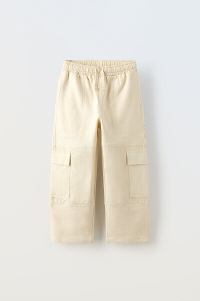 Straight-leg plush trousers with pockets