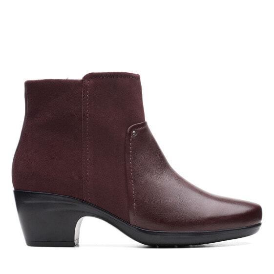 Clarks Emily Low Boot 26163795 Womens Burgundy Wide Ankle & Booties Boots 9.5