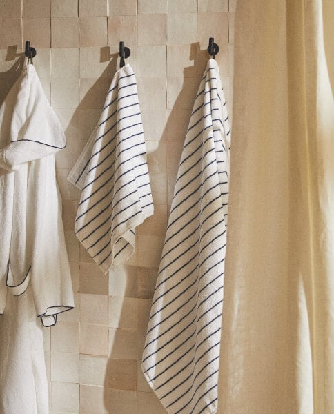 Contrast stripe cotton towel