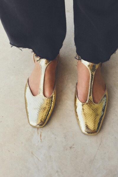 METALLIC FLATS