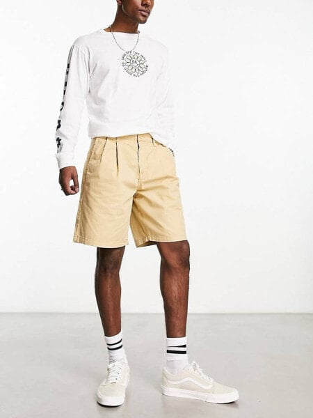 Vans pleated shorts in beige