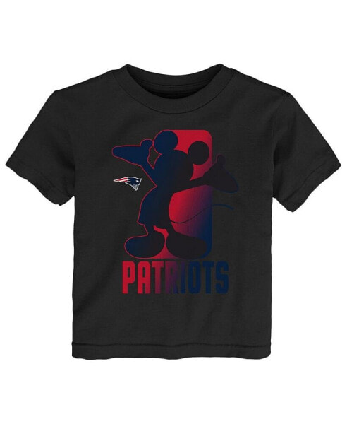 Toddler Boys and Girls Black New England Patriots Disney Cross Fade T-shirt