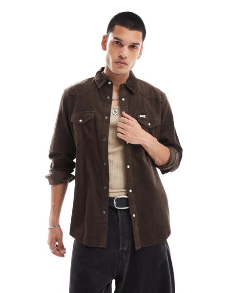 Wrangler western 2 pocket cord shirt in brown