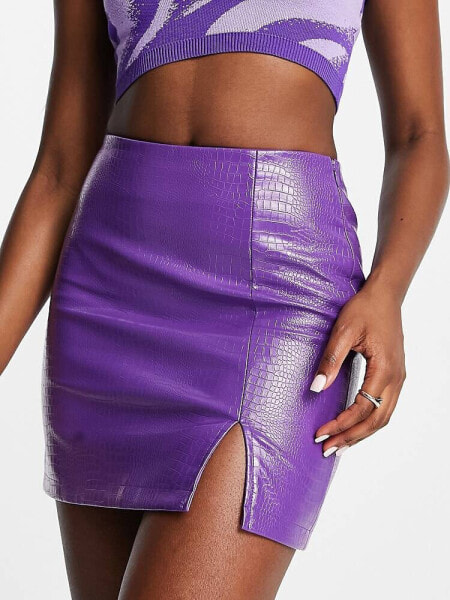 COLLUSION PU split detail mini skirt in purple 