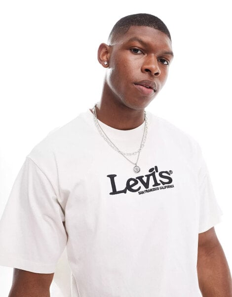 Levi's x ASOS exclusive t-shirt with retro chest logo in cream