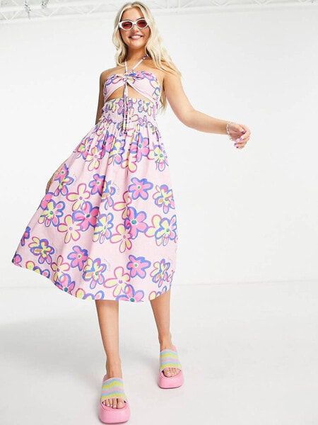 COLLUSION – Trägerloses Midi-Sommerkleid in Rosa mit Zierausschnitt und Blumenmuster