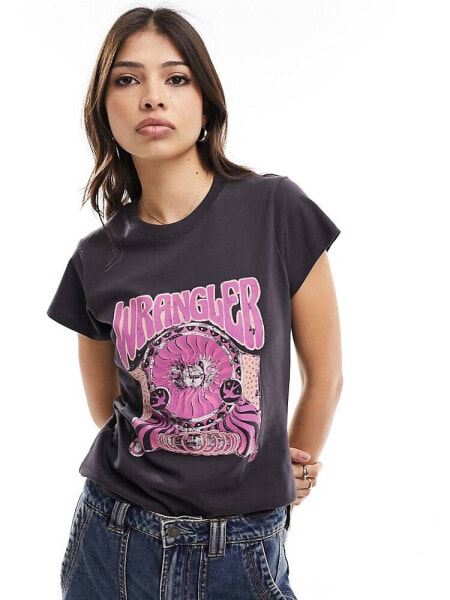 Wrangler shrunken band t-shirt in black