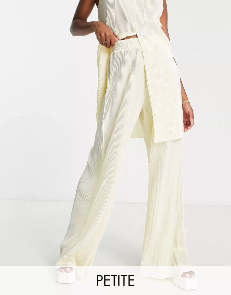 NaaNaa PETITE plisse trouser coord in cream