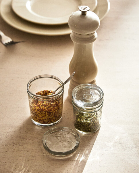 Glass spice jar with lid