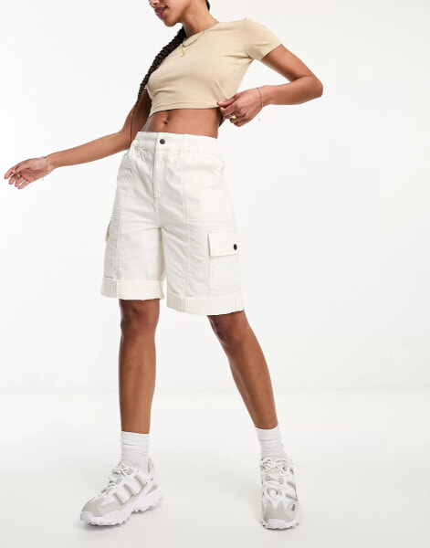 ASOS DESIGN longline cargo short with contrast stitch in white