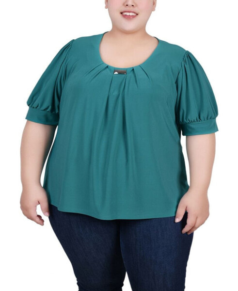 Plus Size Short Balloon Sleeve Top with Hardware