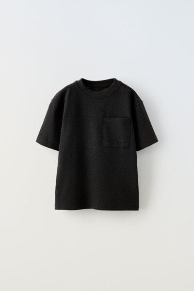 Textured t-shirt with pocket detail