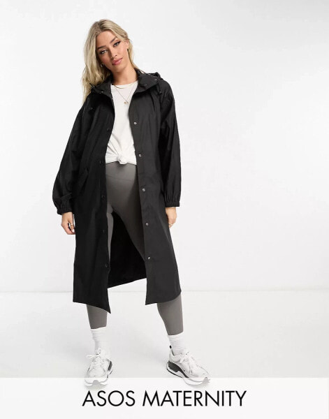 ASOS DESIGN Maternity – Gummierter Regenparka in Schwarz