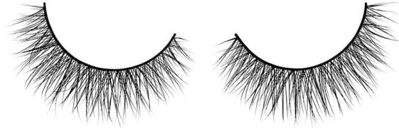 Lash Me Up! Eyelashes Born This Way