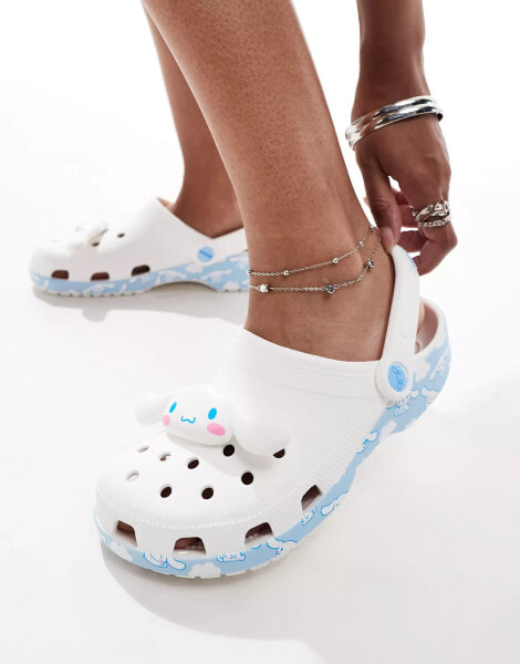 Crocs Unisex Cinnamoroll Classic clog