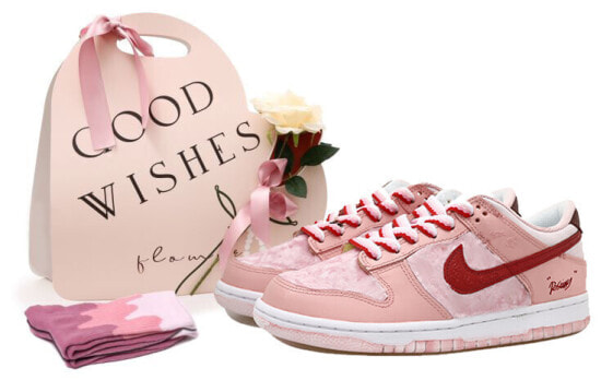 【定制球鞋】 Nike Dunk Low OKHR 玫瑰 暗纹 做旧 礼盒 低帮 板鞋 女款 粉红白 / Кроссовки Nike Dunk Low DH9765-100