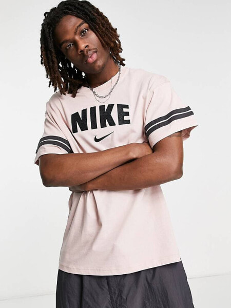 Nike Retro t-shirt in pink oxford