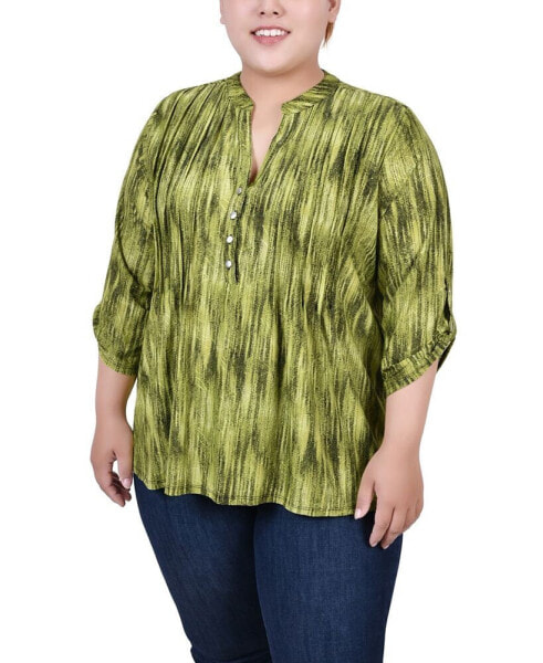 Plus Size 3/4 Roll Tab Sleeve Y-Neck Top