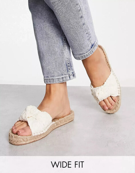 ASOS DESIGN Wide Fit – Jade – Geknotete Espadrille-Mules in Natur, weite Passform