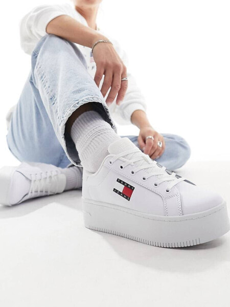 Tommy Jeans flatform trainers in white