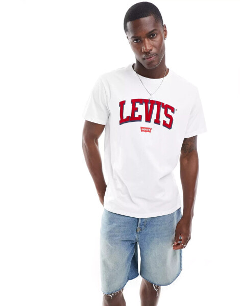 Levi's varsity logo relaxed fit t-shirt in white