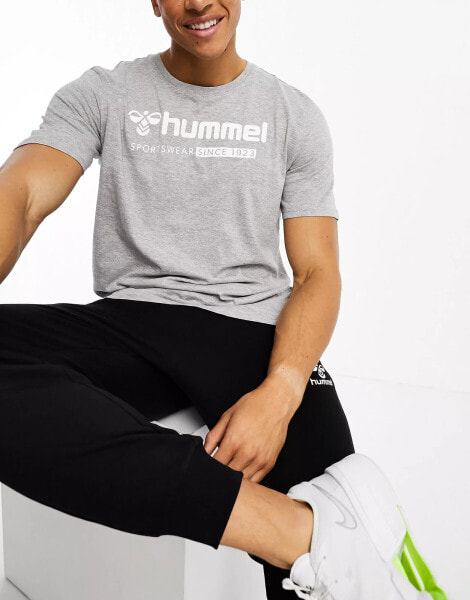 Hummel regular fit t-shirt with oversized logo in grey