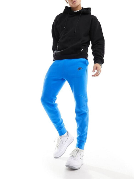 Nike Tech Fleece joggers in blue