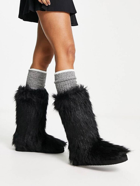 Monki furry boot in black