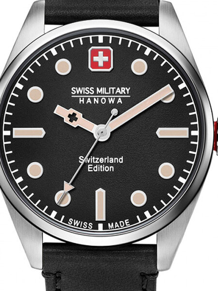 Мужские наручные с черным кожаным ремешком Swiss Military Hanowa 06-4345.04.007 Mountaineer 42mm 10ATM