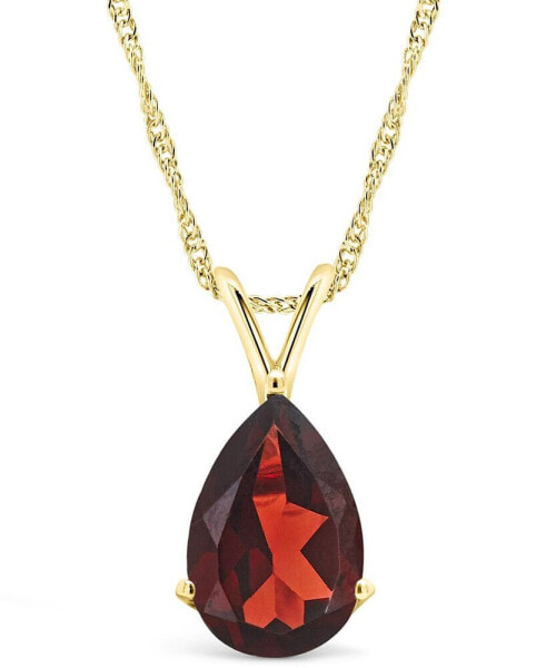 Garnet (3-1/3 ct. t.w.) Pendant Necklace in 14K Yellow Gold