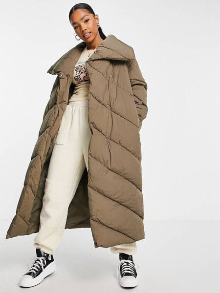 ASOS DESIGN waterfall quilted maxi puffer coat in brown - BROWN