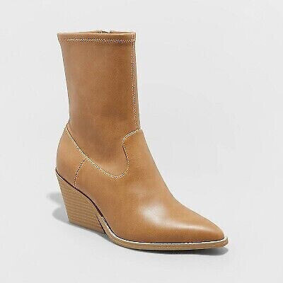 Women's Aubree Ankle Boots - Universal Thread Tan 5.5