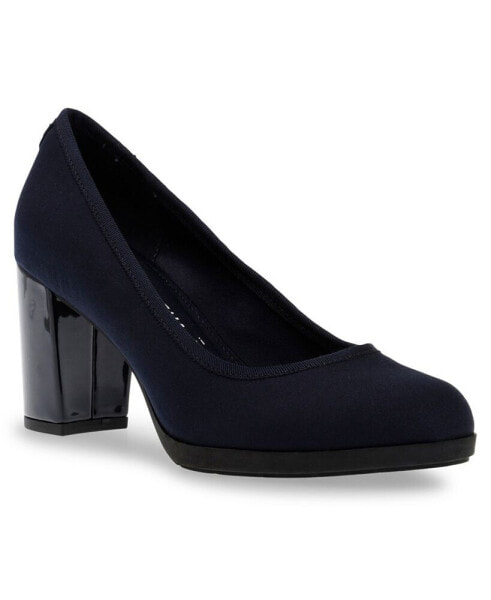 Women's Castana Round Toe Pumps