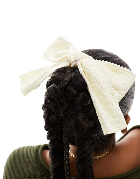 True Decadence pearl trim hair bow in cream