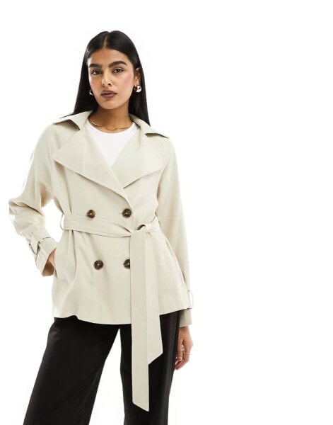 ASOS DESIGN – Kurzer, leichter Trenchcoat in Stein mit Taillengürtel