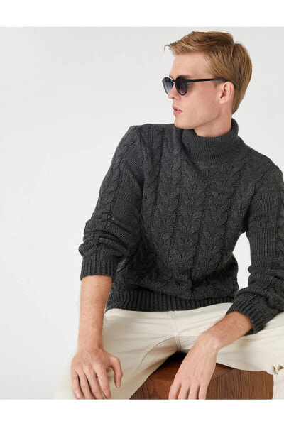 Turtleneck Sweater Knitted Detailed
