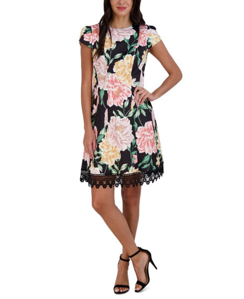 Платье женское Donna Ricco с цветочным принтом и кружевным подолом