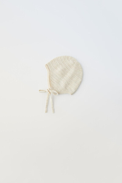 Textured knit bonnet