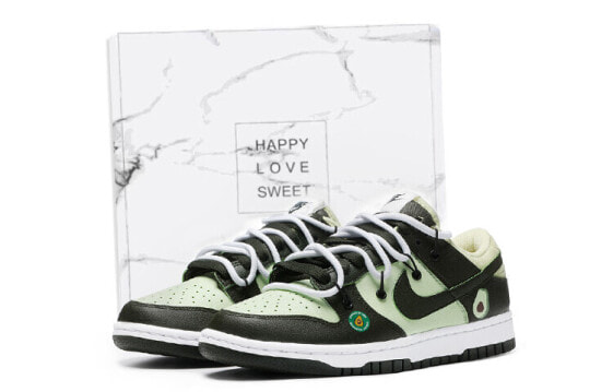 Кроссовки Nike Dunk Low LX DM7606-300