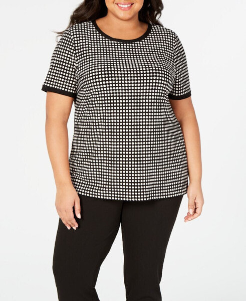 Plus Size Button-Back Short-Sleeve Top