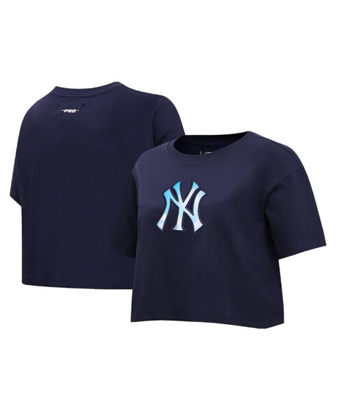 Women's Navy New York Yankees Painted Sky Boxy Cropped T-shirt