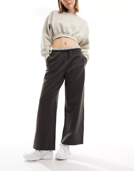 Pull&Bear wide leg jogger with boxer waistband in brown