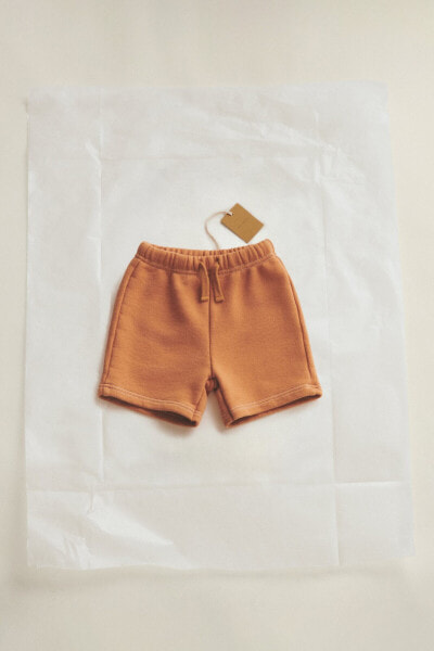 Timelesz - bermuda shorts with contrast topstitching