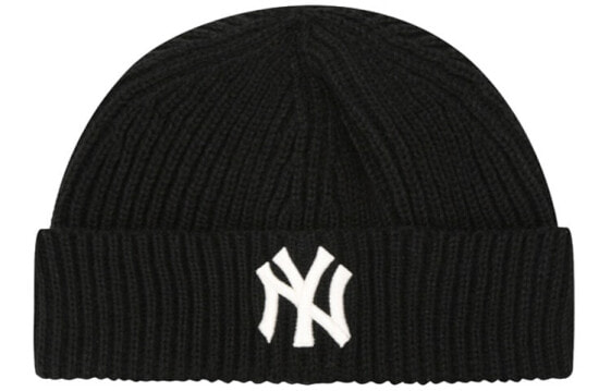 Флисовая шапка MLB Logo 32CPB2011-50L черного цвета