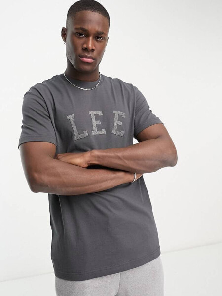 Lee tonal applique logo t-shirt in washed black