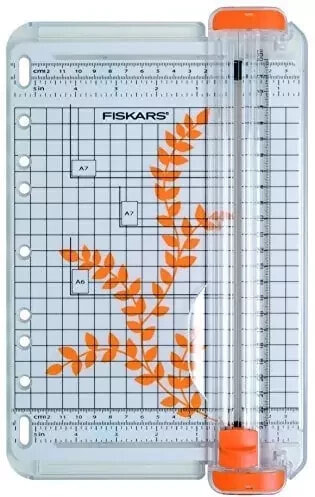 Fiskars Paper Cutter 22 см A5 Surecut Plus