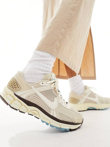 Nike Vomero 5 trainers in oatmeal beige