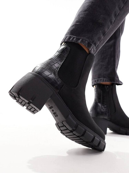 New Look chunky heeled chelsea boot in black