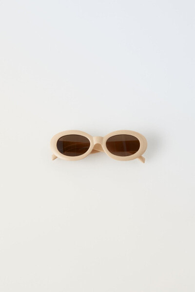 Oval resin-frame sunglasses